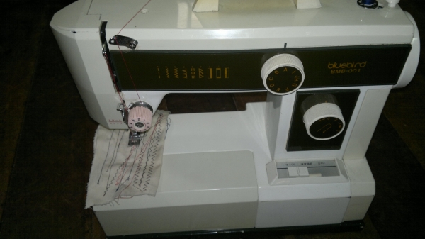 ขายจักรเย็บผ้าตั้งโค๊ะมือสองjapanมีแบบมือกดและเท้าเหยียบ