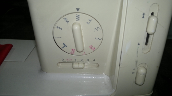 ขายจักรเย็บผ้าตั้งโค๊ะมือสองjapanมีแบบมือกดและเท้าเหยียบ