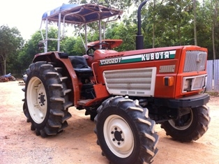 ขายรถไถ Kubota L 3202 4WD พร้อมผานพรวน
