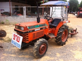 ขายรถไถ Kubota L1-18.5 พร้อมผานพรวน