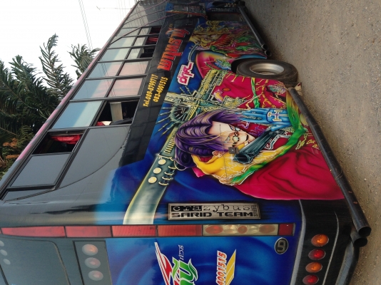 ขายรถบัสพัดลมทรงสามเสา2คัน