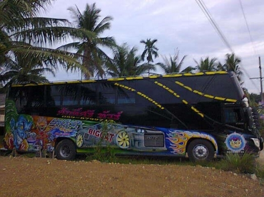 ขายรถบัสพัดลมทรงสามเสา2คัน