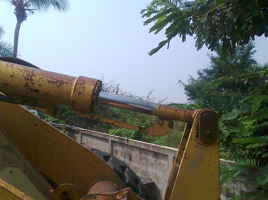 ขายด่วน..รถตัก KOMATSU WA120-1 รถสวย ตักแรง ได้งานไว เครื่องดี เกียร์ดีประหยัดน้ำมันสุดคุ้ม ราคาต่อรองได้.