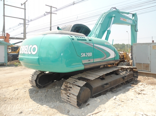 ขายรถแมคโครSK200-5  สภาพพร้อมใช้ สนใจติดต่อ บอย085-156-2314