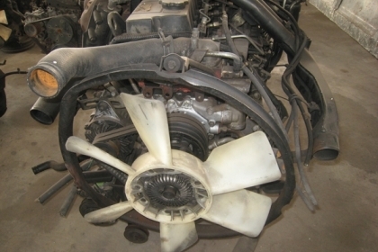 ขายเครื่องisuzu 240เทอร์โบว์6HK1ของครบพร้อมใช้งานแถมอินเตอร์ให้อีก