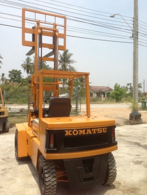 ขายฟอล์คลิฟท์ 3.5 ตัน  KOMATSU FD35-4  รถเก่านำเข้าจากญี่ปุ่น
