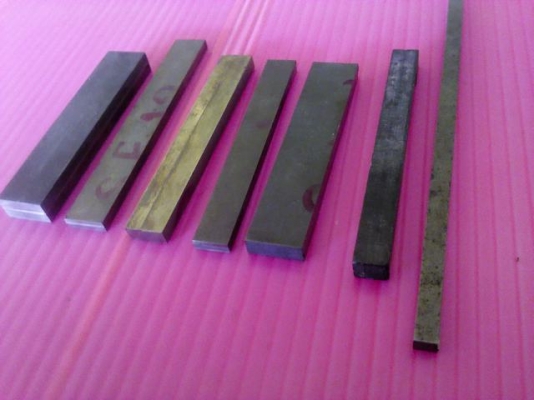 มีดกลึงคาร์ไบด์ยาวประมาณ 3 นิ้วเอามาตัดเป็นท่อนๆเพื่อเชื่อมได้หรือจะเชื่อมเป็นด้ามไปให้ได้