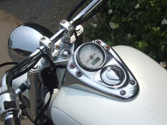 ขาย SHADOW CLASSIC 400 ปี2000 ประกอบเก็บงานใหม่ สีขาวมุข แต่ง สพม.