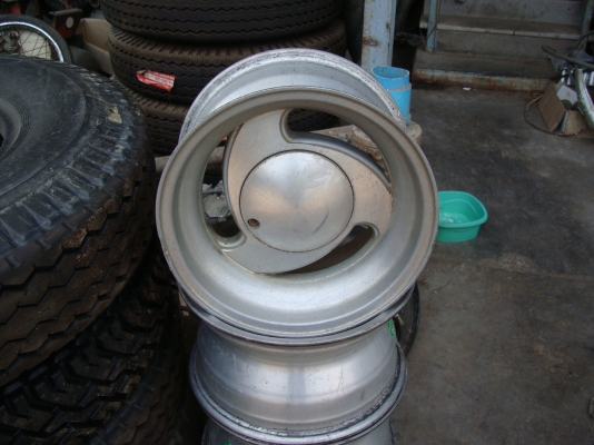 ขาย แม็ก 15/ 6รู ลึกๆ เพื่อมีใครสนใจคับ4500 ขาย แม็ก 15/ 6รู ลึกๆ เพื่อมีใครสนใจคับ4500