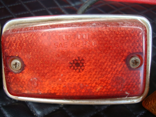 ขายคิ้ว/ข้างประตู/ไฟเลี้ยวข้าง/แผงหลัง BMW E21 สองประตู ขายคิ้ว/ข้างประตู/ไฟเลี้ยวข้าง/แผงหลัง BMW E21 สองประตู