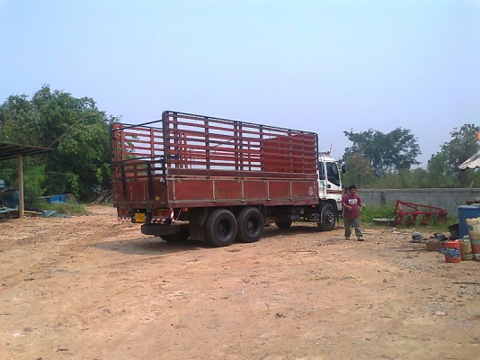 ขายด่วน..รถสิบล้อ ISUZU FVM 200 hp ยูโร 2 รถปี 47 รถสวย สภาพใหม่ ตลอดคัน เครื่องแรง เกียร์เงียบ ประหยัดน้ำมัน สุดคุ้ม.