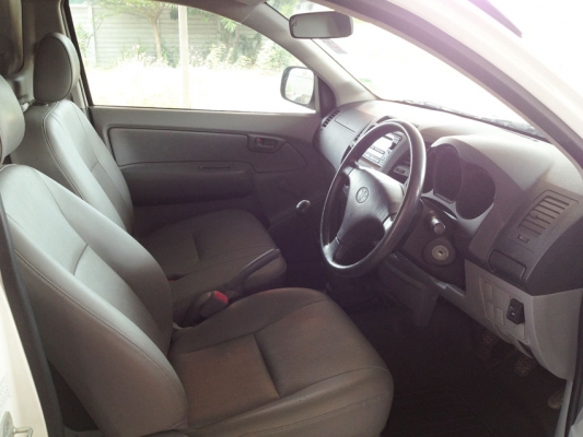 Toyota Hilux Vigo ปี 2011 กระบะตอนเดียว ngv ศูนย์ สภาพสวยพร้อมใช้งาน