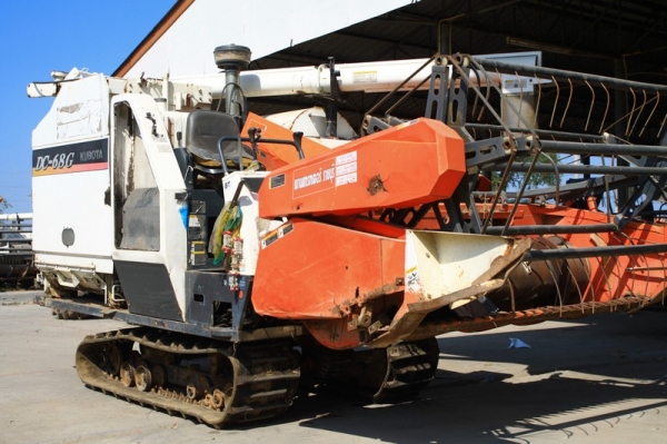 รถเกี่ยว DC-68G