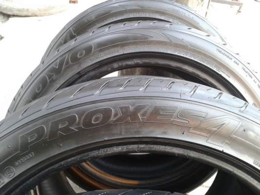 ยาง TOYO Made in Japan 225.45.18 ปี 3409 เหลือ 1 คู่ ยาง TOYO Made in Japan 225.45.18 ปี 3409 เหลือ 1 คู่