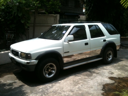 ขาย Isuzu Cameo