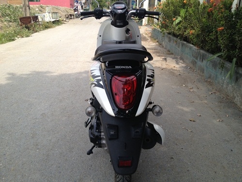 ขายscoopy-iสีขาวดำ ปี2554