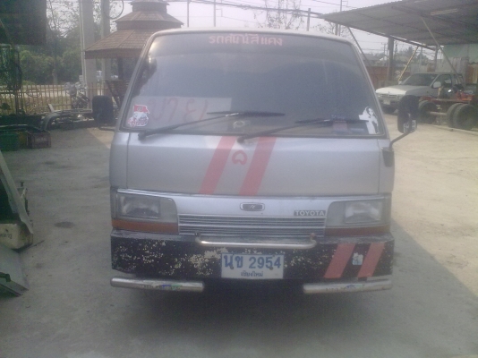 ขายรถตู้ สนใจติดต่อเบอร์ 083-2032526 คุณ นิด