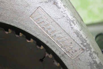 เลื่อยวงเดือนยี่ห้อ makita รุ่น 5103ขนาดใส่ใบได้ 13 นิ้ว พร้อมใช้ครับ