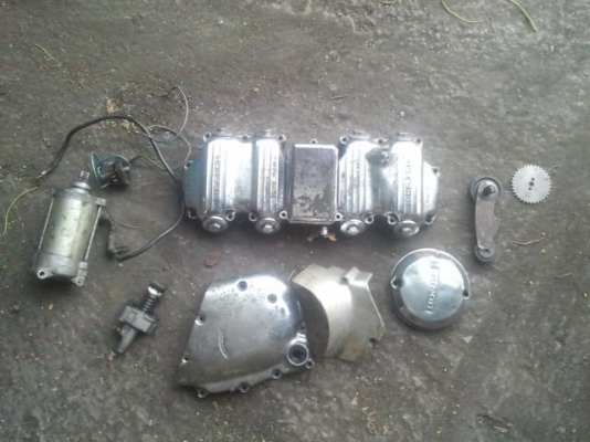 ขายอะไหล่ CB750 8valve K7-SS มีจำนวนจำกัดเท่าที่เห็น