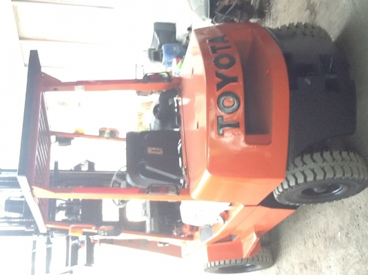 ขายรถโฟล์คลิฟท์ Toyota 3fd30ราคาคูยกันได้นะครับขายได้ขาย