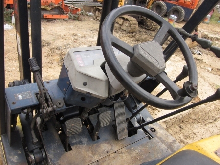 ขาย-รถยก FORKLIFT: KOMATSU-FD15-15 ขนาด 1.5 ตัน เครื่องดีเซล ประหยัด นำเข้าจากญี่ปุ่น สภาพพร้อมใช้ ขาย-รถยก FORKLIFT: KOMATSU-FD15-15 ขนาด 1.5 ตัน เครื่องดีเซล ประหยัด นำเข้าจากญี่ปุ่น สภาพพร้อมใช้