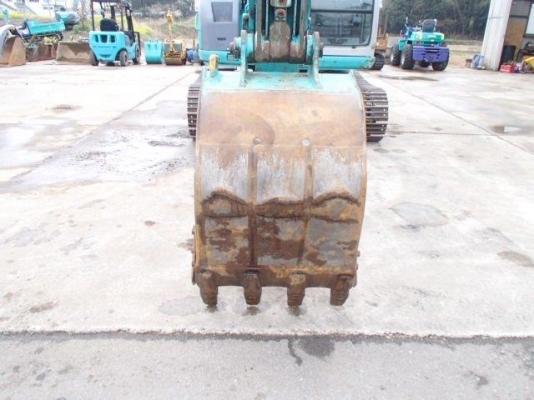 New stock from JAPAN Kobelco SK135SR YY02 ปี 2002 สวย ๆ ถูก ๆ ครับ
