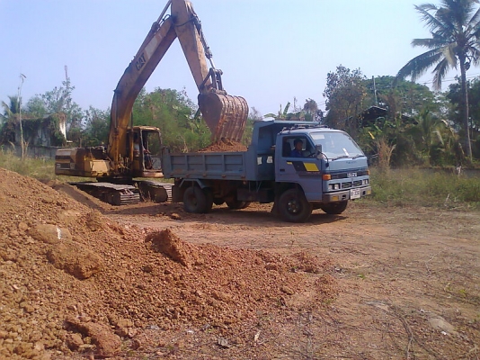 ขายด่วน..รถแบคโฮ CAT 320 V2 แรงขุดดี เดินแรง ทำงานไว ได้งานมาก เครื่องดี ประหยัดน้ำมันสุดคุ้ม รถสวย มีทะเบียนครบ.