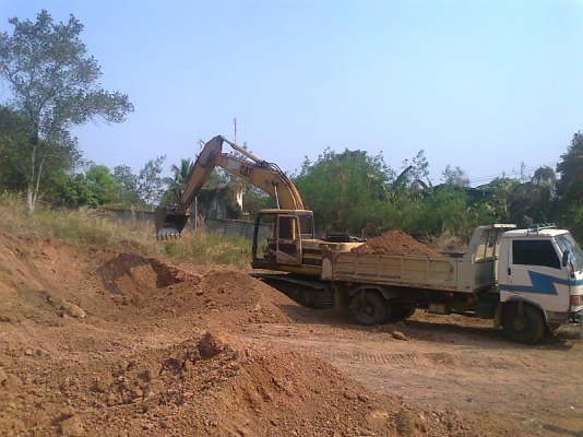 ขายด่วน..รถแบคโฮ CAT 320 V2 แรงขุดดี เดินแรง ทำงานไว ได้งานมาก เครื่องดี ประหยัดน้ำมันสุดคุ้ม รถสวย มีทะเบียนครบ.