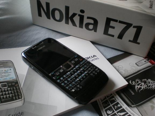 ขาย โทรศัพท์มือถือ Nokia E71 ขาย โทรศัพท์มือถือ Nokia E71