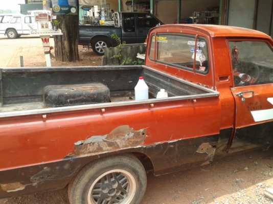 ฝากขายมาสด้ากระบะตัวเล็ก25000บ.