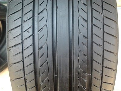 ขายยาง225/45/18 ปี 5009 YOKOHAMA dB Japan 1 คู่  ราคา :  2,700.00  บาท