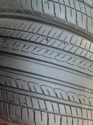 ขายยาง225/45/18 ปี 5009 YOKOHAMA dB Japan 1 คู่  ราคา :  2,700.00  บาท