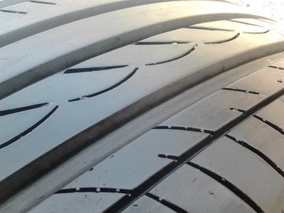 ขายยาง225/60/16 ปี 1011 YOKOHAMA ADVAN Japan 1 คู่  ราคา :  1,900.00  บาท