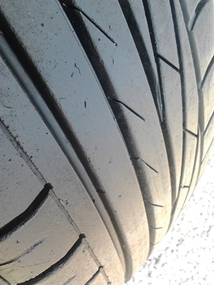 ขายยาง185/55/16 ปี 0211 GOODYEARS Excellence 1 ชุด  ราคา :  2,200.00  บาท