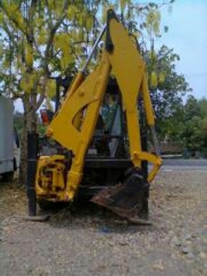 รถตักหน้าขุดหลัง ยี่ห้อ JCB ระบบไฟฟ้าทั้งคัน//ติดต่อเจ้าของโดยตรง คุณวลิต โทร.084-015-8066