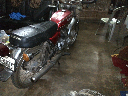 ขายรถเดิมๆสวยคลาสสิคเก่าเก็บมีทะเบียนรถวิ่งได้