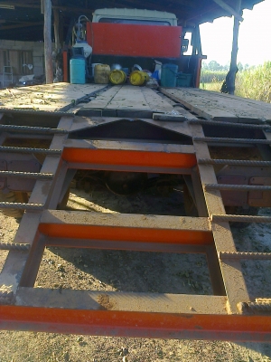 ขายสิบล้อหางปลา   UD   ขึ้นแบรกโฮ320ได้