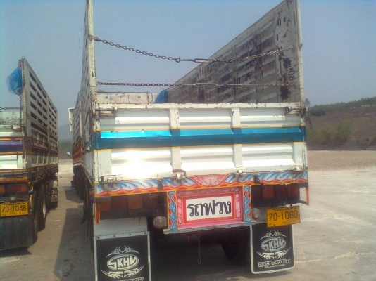 isuzu 320 พร้อมก็าซ NGV 10 ถัง คอกเกษตร  24 ล้อ