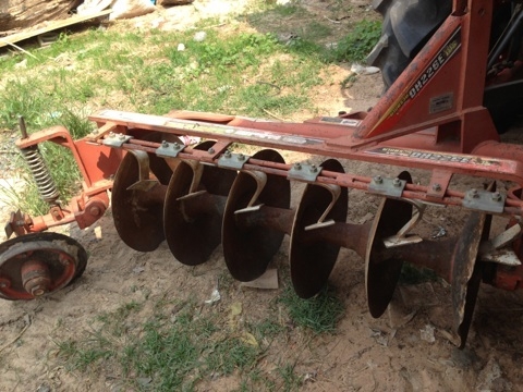 KUBOTA L3608 - 2 เพลา ใช้้งาน 1,687 ชม. อุปกรณ์มีให้ครบพร้อม มีใบมีดดันหน้า ผานพรวนดิน 6 รถสภาพสวยมากเครื่องแห้งดีไม่มีเยิ้มเลย ช่วงล่างยางดีหน้าหลังประมาณ 70\% พร้อมใช้งาน เอกสารทะเบียนครบพร้อมโอนได้เลยครับ KUBOTA L3608 - 2 เพลา ใช้้งาน 1,687 ชม. อุปกรณ์มีให้ครบพร้อม มีใบมีดดันหน้า ผานพรวนดิน 6 รถสภาพสวยมากเครื่องแห้งดีไม่มีเยิ้มเลย ช่วงล่างยางดีหน้าหลังประมาณ 70\% พร้อมใช้งาน เอกสารทะเบียนครบพร้อมโอนได้เลยครับ