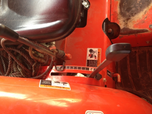 KUBOTA L3608 - 2 เพลา ใช้้งาน 1,687 ชม. อุปกรณ์มีให้ครบพร้อม มีใบมีดดันหน้า ผานพรวนดิน 6 รถสภาพสวยมากเครื่องแห้งดีไม่มีเยิ้มเลย ช่วงล่างยางดีหน้าหลังประมาณ 70\% พร้อมใช้งาน เอกสารทะเบียนครบพร้อมโอนได้เลยครับ KUBOTA L3608 - 2 เพลา ใช้้งาน 1,687 ชม. อุปกรณ์มีให้ครบพร้อม มีใบมีดดันหน้า ผานพรวนดิน 6 รถสภาพสวยมากเครื่องแห้งดีไม่มีเยิ้มเลย ช่วงล่างยางดีหน้าหลังประมาณ 70\% พร้อมใช้งาน เอกสารทะเบียนครบพร้อมโอนได้เลยครับ