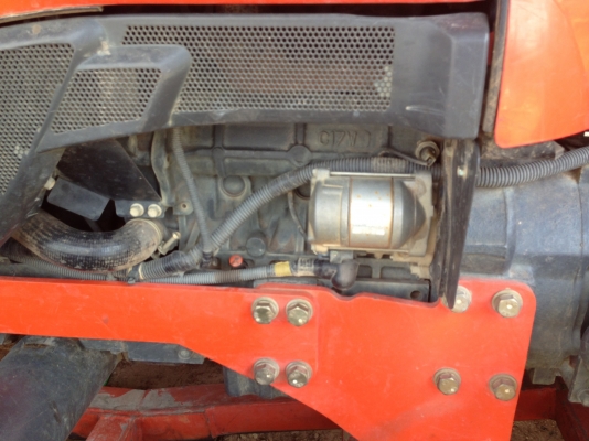 KUBOTA L3608 - 2 เพลา ใช้้งาน 1,687 ชม. อุปกรณ์มีให้ครบพร้อม มีใบมีดดันหน้า ผานพรวนดิน 6 รถสภาพสวยมากเครื่องแห้งดีไม่มีเยิ้มเลย ช่วงล่างยางดีหน้าหลังประมาณ 70\% พร้อมใช้งาน เอกสารทะเบียนครบพร้อมโอนได้เลยครับ KUBOTA L3608 - 2 เพลา ใช้้งาน 1,687 ชม. อุปกรณ์มีให้ครบพร้อม มีใบมีดดันหน้า ผานพรวนดิน 6 รถสภาพสวยมากเครื่องแห้งดีไม่มีเยิ้มเลย ช่วงล่างยางดีหน้าหลังประมาณ 70\% พร้อมใช้งาน เอกสารทะเบียนครบพร้อมโอนได้เลยครับ