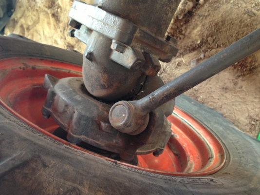 KUBOTA L3608 - 2 เพลา ใช้้งาน 1,687 ชม. อุปกรณ์มีให้ครบพร้อม มีใบมีดดันหน้า ผานพรวนดิน 6 รถสภาพสวยมากเครื่องแห้งดีไม่มีเยิ้มเลย ช่วงล่างยางดีหน้าหลังประมาณ 70\% พร้อมใช้งาน เอกสารทะเบียนครบพร้อมโอนได้เลยครับ KUBOTA L3608 - 2 เพลา ใช้้งาน 1,687 ชม. อุปกรณ์มีให้ครบพร้อม มีใบมีดดันหน้า ผานพรวนดิน 6 รถสภาพสวยมากเครื่องแห้งดีไม่มีเยิ้มเลย ช่วงล่างยางดีหน้าหลังประมาณ 70\% พร้อมใช้งาน เอกสารทะเบียนครบพร้อมโอนได้เลยครับ