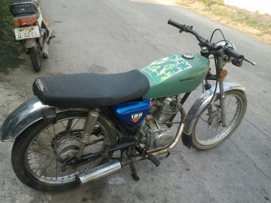 ขายคับ gl สภาพเอาไปปั่นต่อสวยๆเลย ขายคับ gl สภาพเอาไปปั่นต่อสวยๆเลย