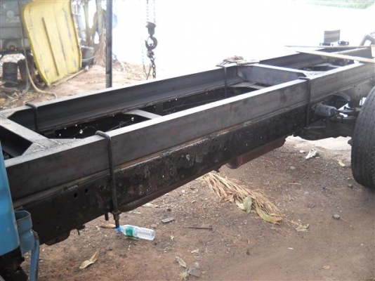 ขายหกล้อ ISUZU KS 110 ฝาขาว