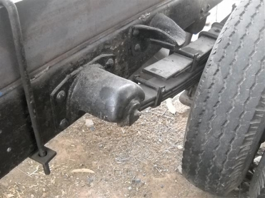 ขายหกล้อ ISUZU KS 110 ฝาขาว