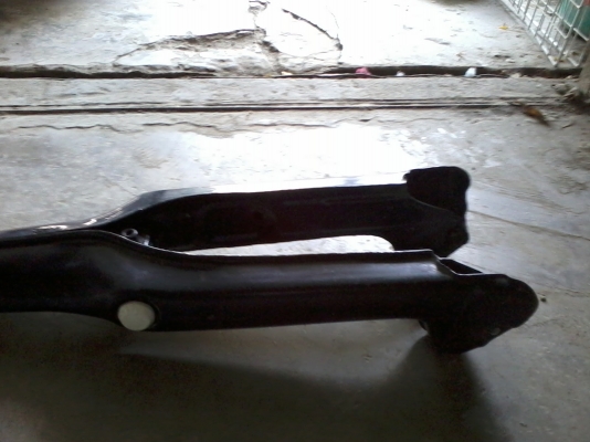 ขายตะเกียบหน้า c70 ครับ