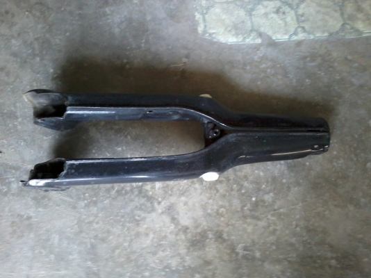 ขายตะเกียบหน้า c70 ครับ