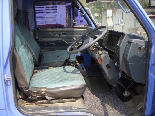 6ล้อ NPR 120HPยาว4.30ม.**รถห้าง** 6ล้อ NPR 120HPยาว4.30ม.**รถห้าง**