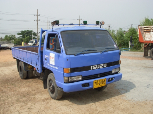 6ล้อ NPR 120HPยาว4.30ม.**รถห้าง**