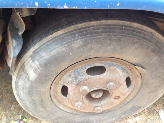 ISUZU NKR 120 HP 4HF1 หกล้อดั๊มพ์ เครื่องฝาขาว หัวการ์ตูนสภาพสวย กระบะดั๊มพ์เหล็ก 4 ตันยิงหน้ายาว 3.50 เมตร เครื่องดีภายในเก๋งคอนโซลสวยครบ พวงมาลัยเพาเวอร์ ช่วงล่างคัชซีไม่มีดาม ยางสภาพดี 70\% พร้อมใช้งาน เอกสารทะเบียนภาษีครบพร้อมโอน ราคาต่อรองได้ครับ ISUZU NKR 120 HP 4HF1 หกล้อดั๊มพ์ เครื่องฝาขาว หัวการ์ตูนสภาพสวย กระบะดั๊มพ์เหล็ก 4 ตันยิงหน้ายาว 3.50 เมตร เครื่องดีภายในเก๋งคอนโซลสวยครบ พวงมาลัยเพาเวอร์ ช่วงล่างคัชซีไม่มีดาม ยางสภาพดี 70\% พร้อมใช้งาน เอกสารทะเบียนภาษีครบพร้อมโอน ราคาต่อรองได้ครับ